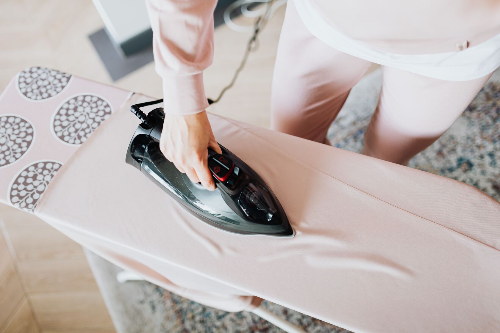 Household ironing setup